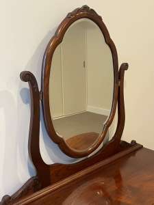 Mahogany dressing table and side table