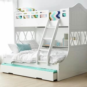 Queen size bunk bed with single