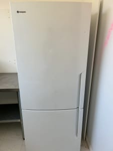 Western House Refrigerator and Samsung Microwave for Sales