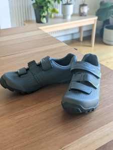 Like New! Size 41 Shimano Cycling Shoes - Worn Once - Great Deal
