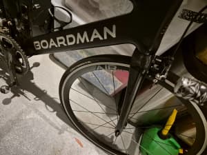 Boardman Air 9.8 Aero Road Bike.