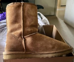 UGG boots, brown size M 10 / L 11. - cash on collection 