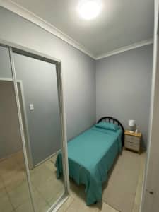 1 Small Room Available in Punchbowl ( No window)