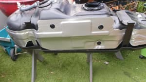 Toyota hi lux brand new diesel fuel tank with plastic stone guard