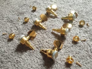 GOTOH SG301-AB01G-MGT locking tuners in Gold 3 per side
