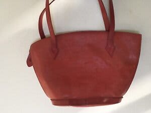 Large Epi red Louis Vuitton leather handbag