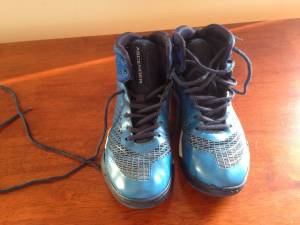 BOYS BASKETBALL BOOTS - AND1 - SIZE 37.5