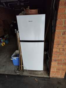 Hisense 221L fridge