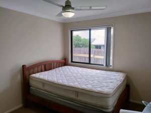 Room Available in Coomera