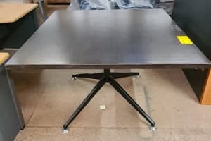 MEETING TABLE SQUARE LARGE DES65
