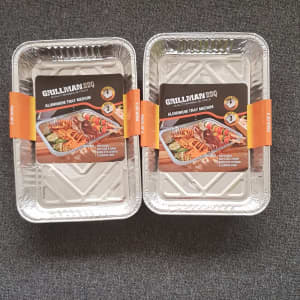 2 packs Aluminum trays for cooking or serving.