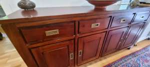 Cabinet Hardwood