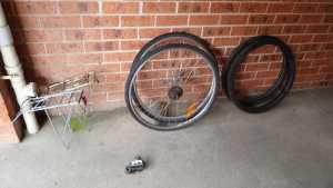 700c rims and tyres front and rear