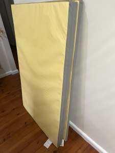 Ikea PASSBIT folding gym mat yellow