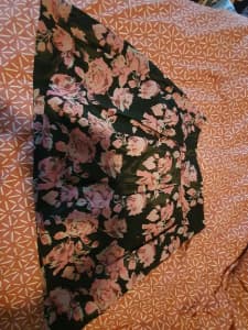 Review Skirt size 12 barely worn
