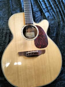 Takamine Acoustic Electric Cutaway Guitar With Case