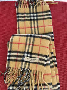 Burberry scarf cashmere