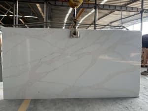 High Quality Calacatta White Quartz Stone slab Artificial Stone Slab