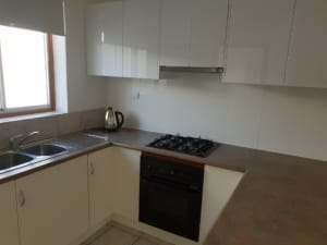 Spacious 1 Bedroom apartement moments from the CBD