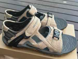 Brand new Merrell Mens Vibram Hiking Sandals - size US13