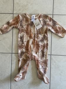 Baby onsie size 000 3 months Brand New