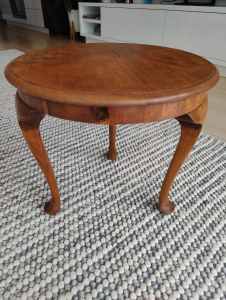 Queen Anne small table