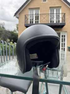 Open face bike helmet - MEDIUM