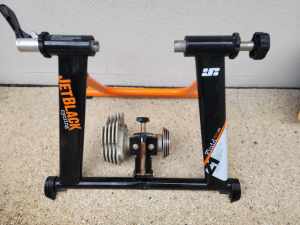 Jet black Fluid Hydro Gel Indoor Bike Trainer