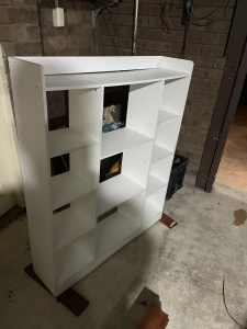 Bookcase in good g condition. 1m wide. 1.2 high