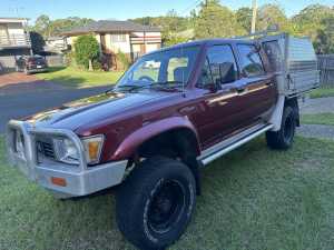 Toyota Hilux 1990 4X4 duel cab 5 speed manual