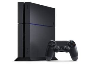 Playstation 4 Console 1TB - 2 controllers - 3 Games 