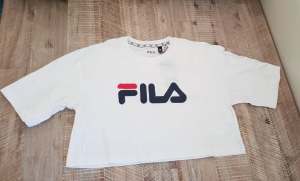 Ladies Cropped Fila T-Shirt Size M BNWT