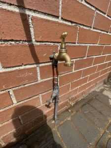ON TIME CHEAP AND RELIABLE PLUMBER