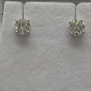 18k White Gold Diamond Stud Earrings.1.60 Carat - NEW