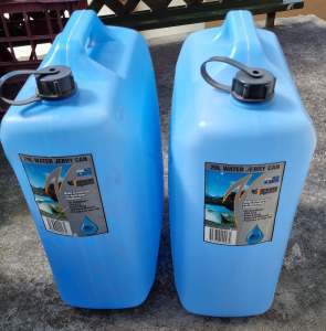 20 Liter Water Jerry Cans/Containers x 2