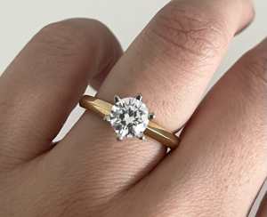 Vintage handmade 18ct gold 1.5ct cubic zirconia solitaire ring
