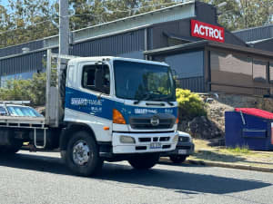 HR Crane Truck and Driver Position - Townsville