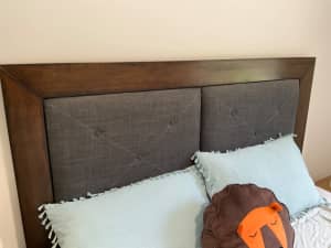 queen bed frame and matress