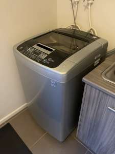 LG 9.5kg Washing Machine