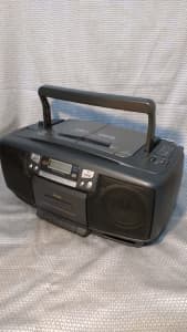 PORTABLE TAPE CD PLAYER WORKS LIKE NEW TEAC PCD215 TWIN CD CHANGER