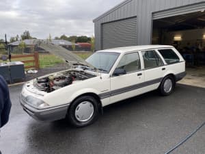 Holden VL manual wagon low kms