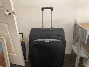 Antler large lockable suitcase