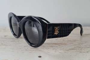 Ladies Burberry Black Sunglasses VGC POSTAGE AVAILABLE 