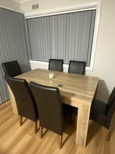 Brand new - 6 seater dining table