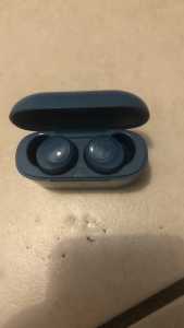 JLAB earbuds good condition