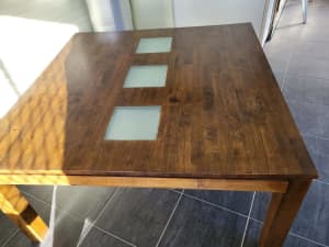 Timber Dinning Table with 4 Chair