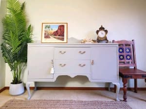 SWANN-Beautiful,gorgeous and newly refurbished Vintage sideboard 