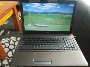 ASUS K52J Laptop Core i5 2.67GHz 8GB 650GB