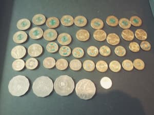Mixed $1 $2 Australian coloured coins some 50c 5c
