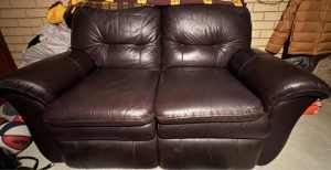 Brown leather 2 seat reclining sofa